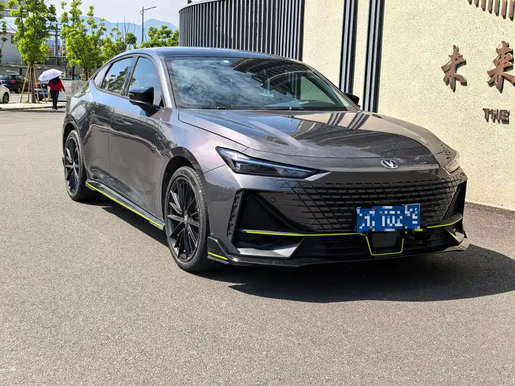 Changan UNI-V 2022