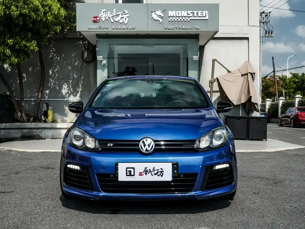 Volkswagen Golf 2011 2.0TSI R