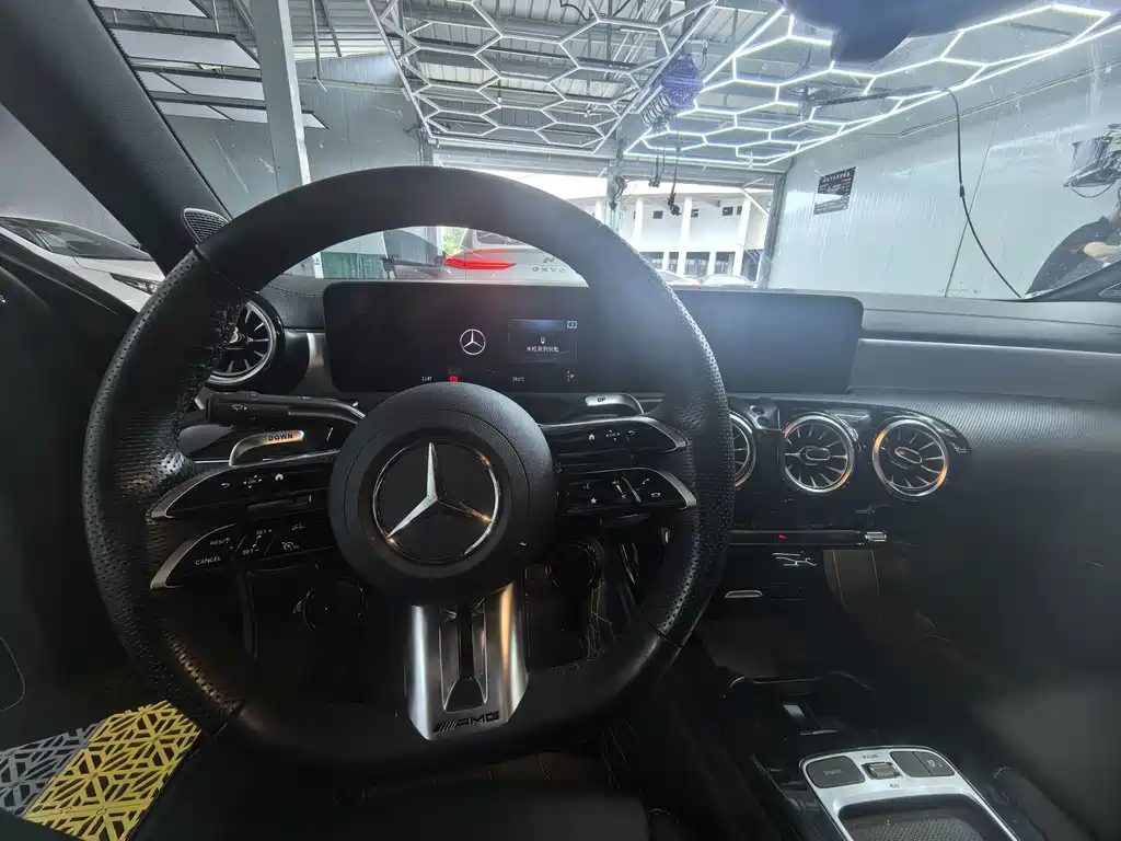 Mercedes-Benz A-Class AMG — миниатюра 6