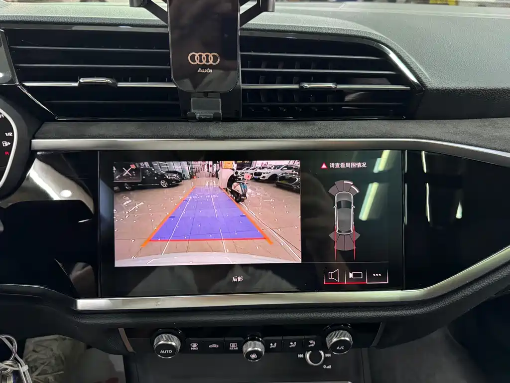 Audi Q3 — миниатюра 26
