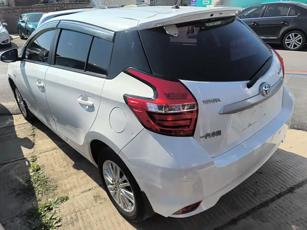 Toyota Vios FS — миниатюра 5