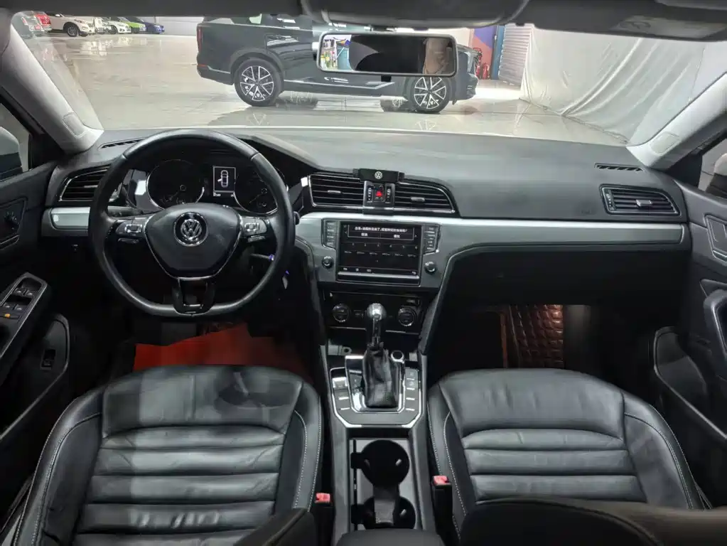 Volkswagen Lamando — миниатюра 10