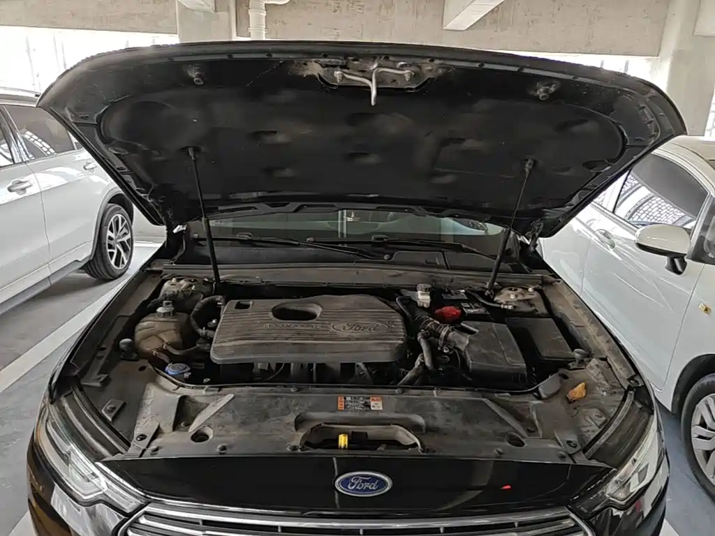 Ford Taurus — миниатюра 11