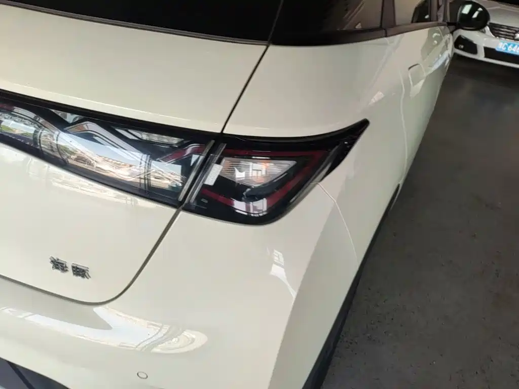 BYD Dolphin — миниатюра 8