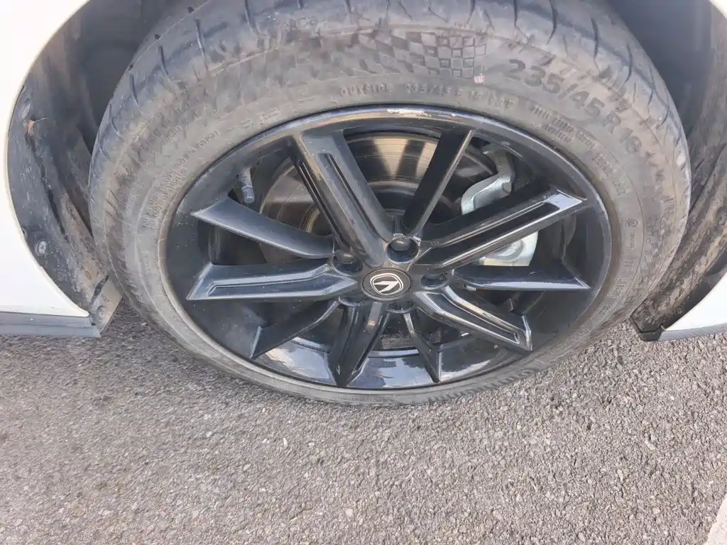 Changan UNI-V iDD — миниатюра 25