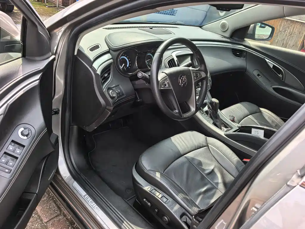 Buick LaCrosse — миниатюра 4