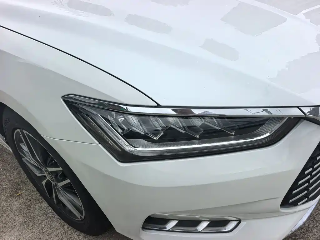 BYD Qin Pro NEV — миниатюра 8