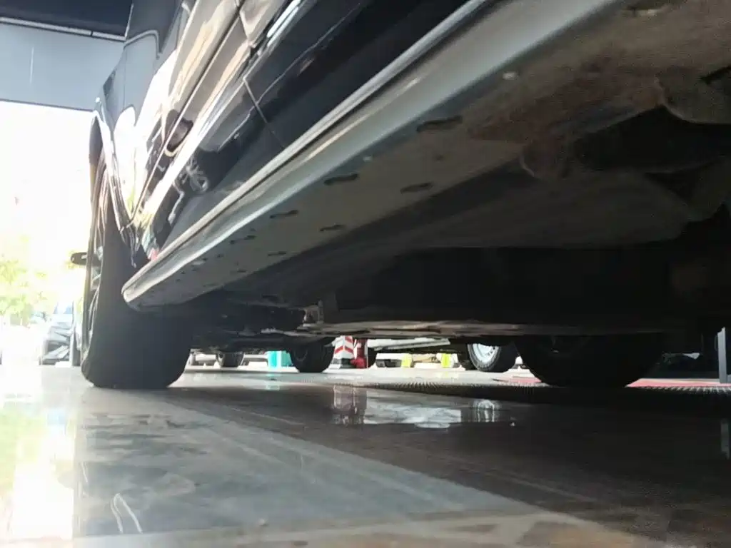 Land Rover Discovery — миниатюра 22