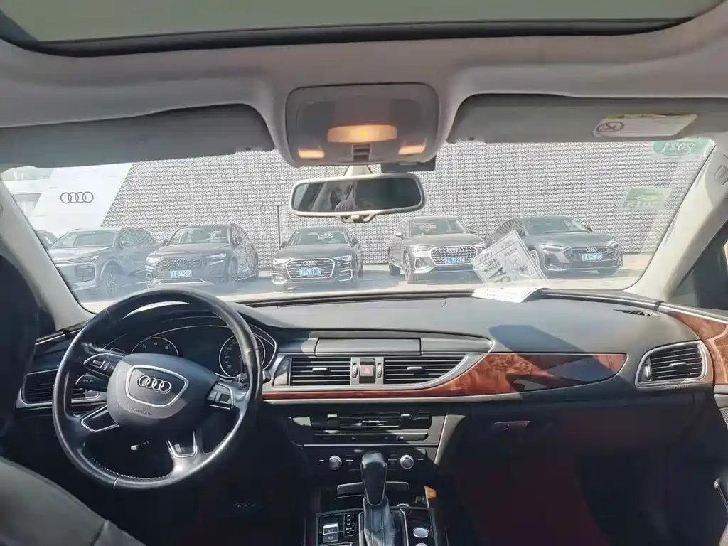 Audi A6L 2014 30 FSI Luxury