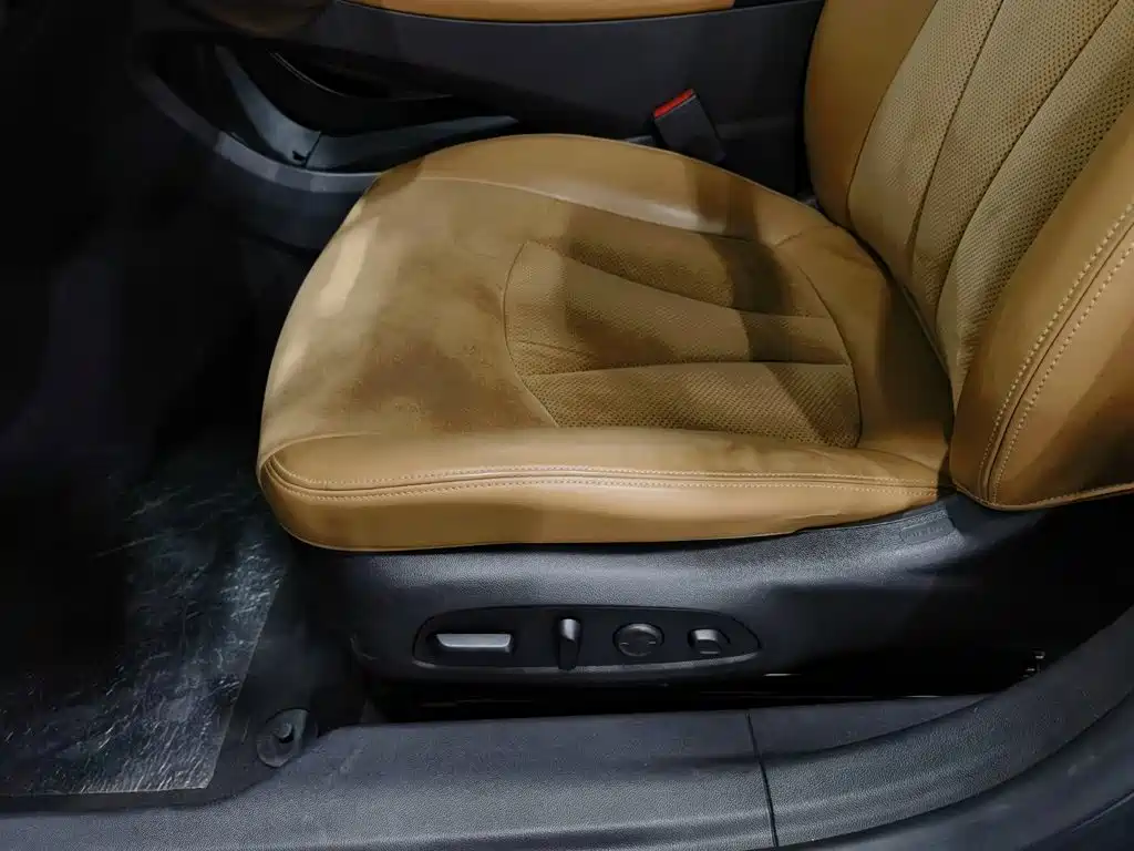 Buick LaCrosse — миниатюра 20