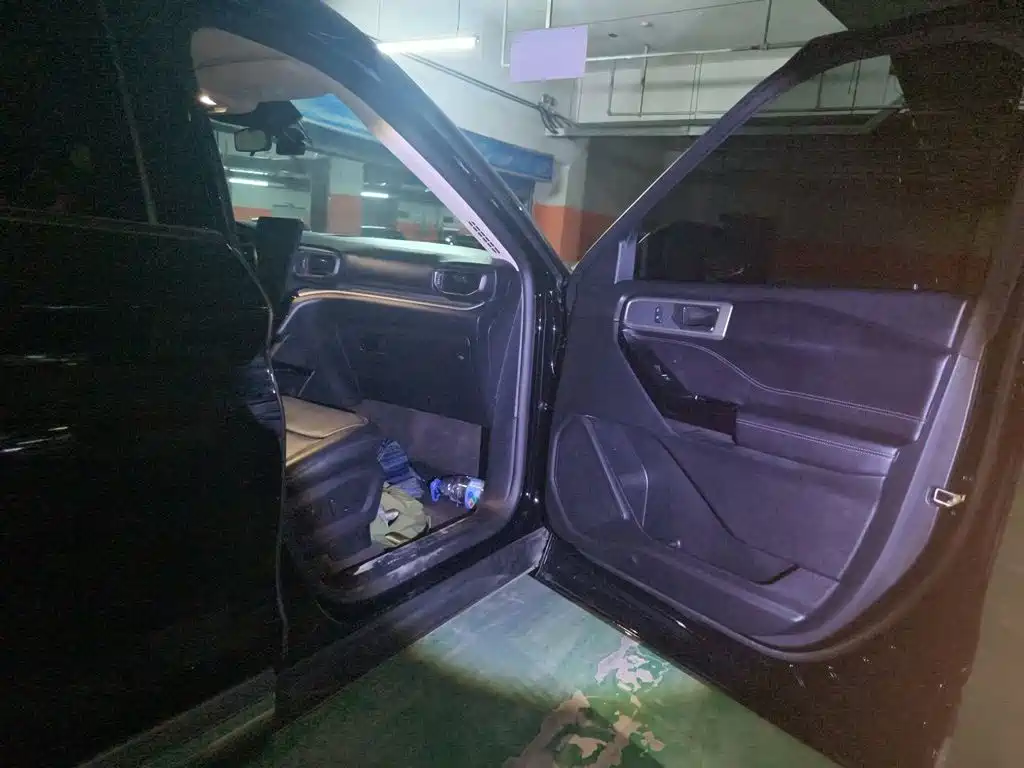Ford Explorer — миниатюра 19