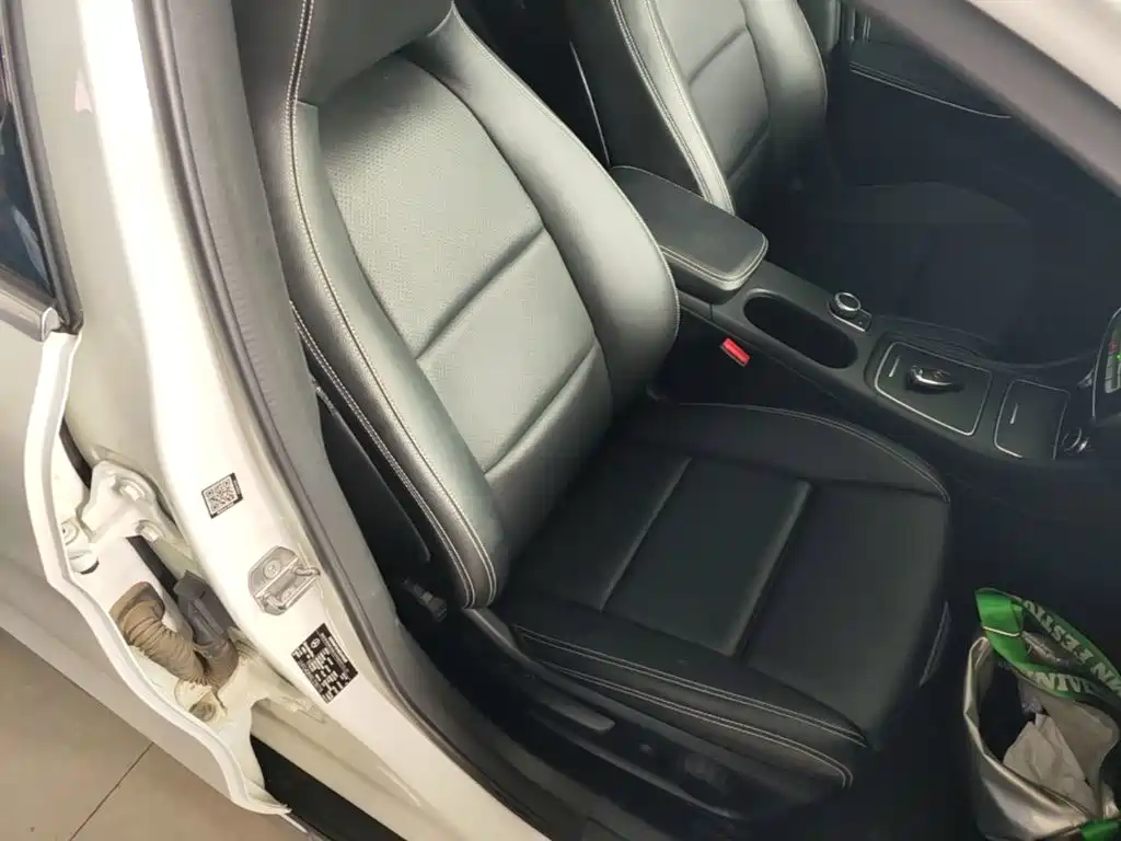 Mercedes-Benz GLA — миниатюра 25