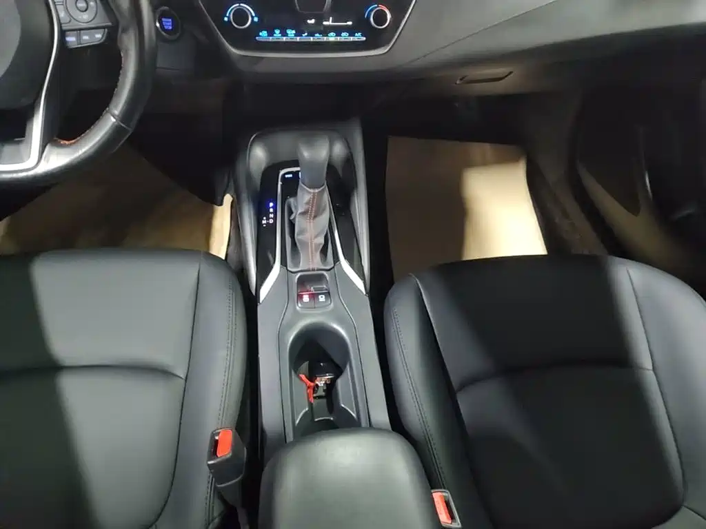 Toyota Corolla — миниатюра 14