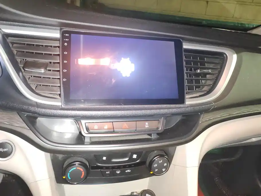 Buick Excelle — миниатюра 13