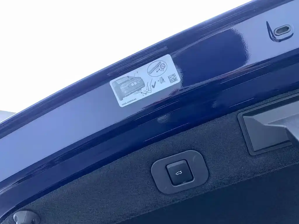 Lincoln Continental — миниатюра 4