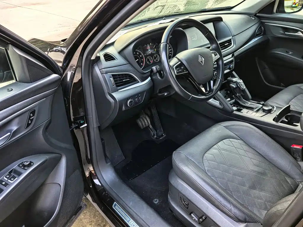 Borgward BX7 — миниатюра 11
