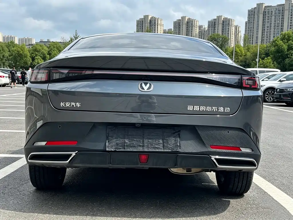 Changan Eado — миниатюра 6