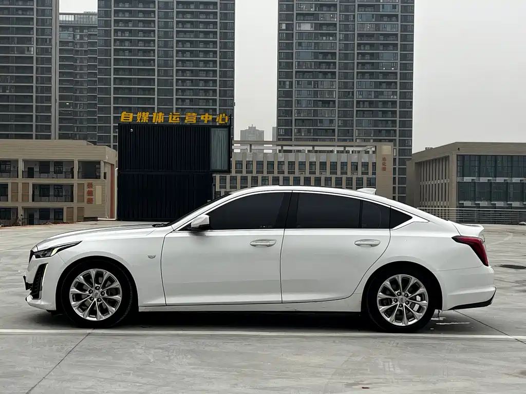 Cadillac CT5 — миниатюра 4