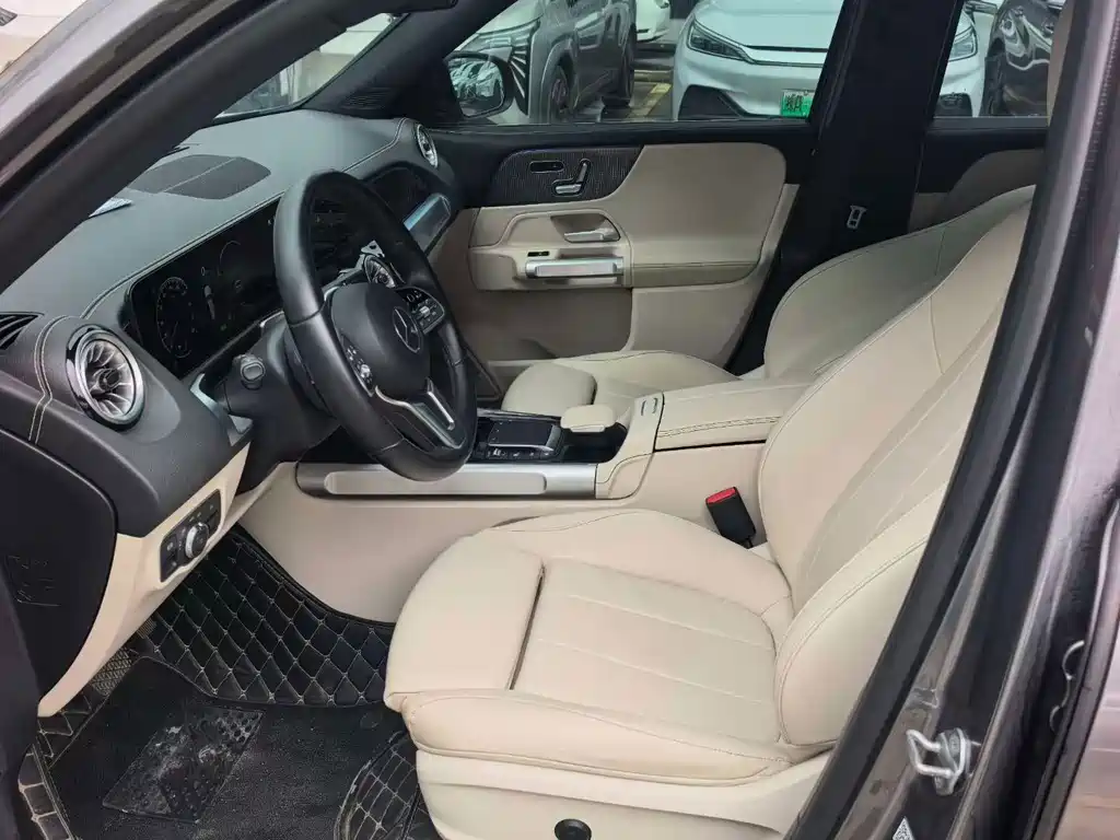 Mercedes-Benz EQB — миниатюра 2