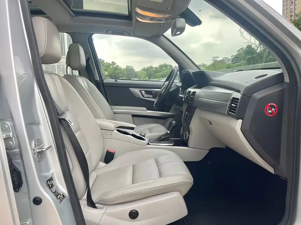 Mercedes-Benz GLK-Class (Import) — миниатюра 9