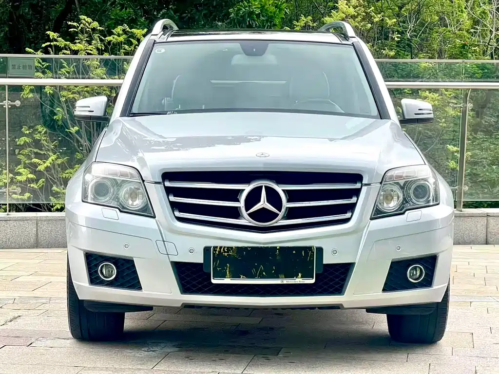 Mercedes-Benz GLK-Class (Import) — миниатюра 2