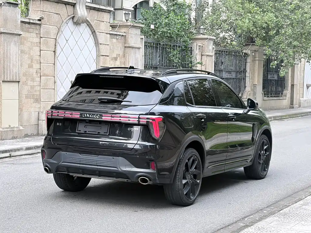 Lynk & Co 01 — миниатюра 6