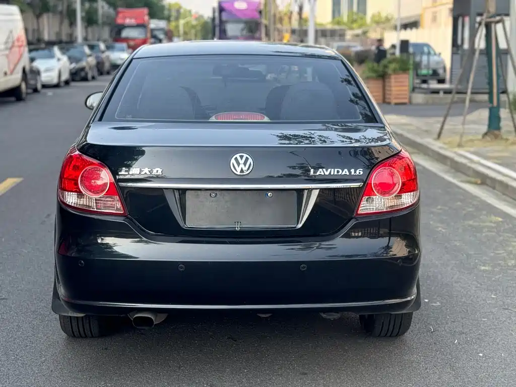 Volkswagen Lavida — миниатюра 9