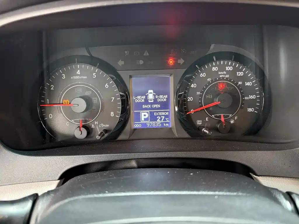 Toyota Sienna — миниатюра 6