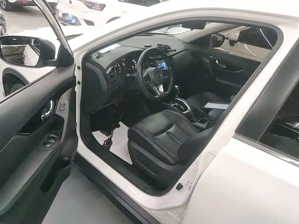 Nissan X-Trail — миниатюра 16
