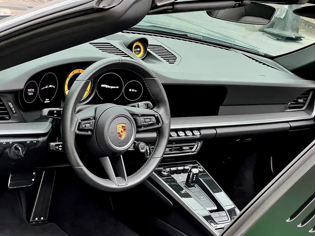 Porsche 911 2023 Targa 4 3.0T