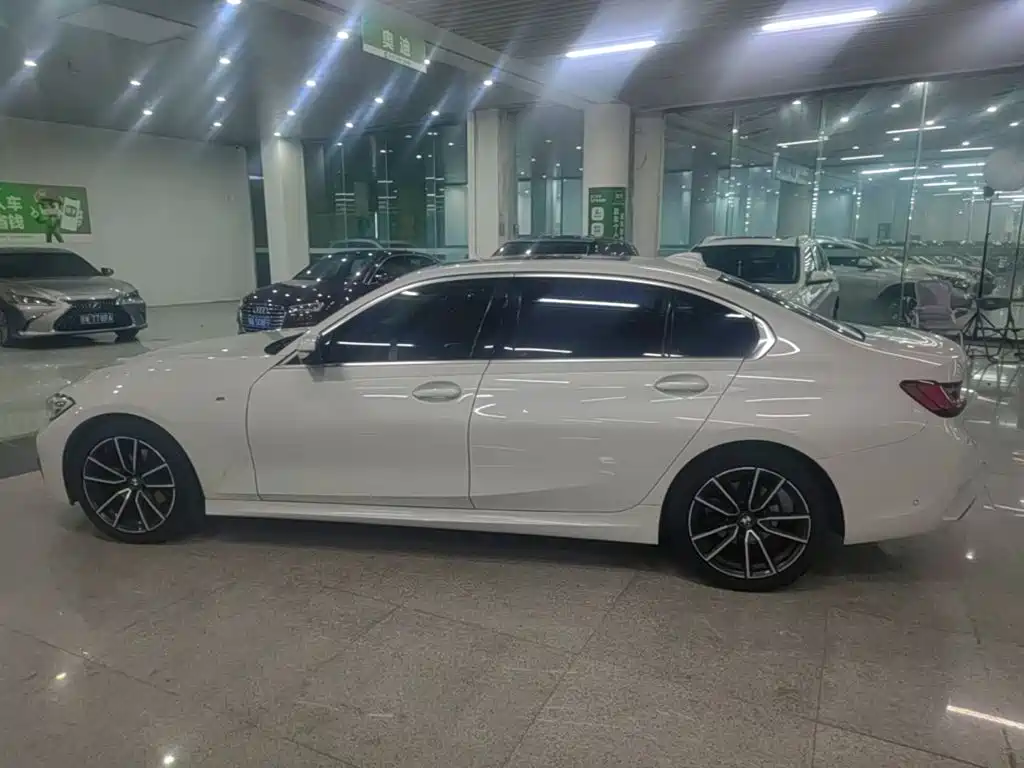 BMW 3 Series — миниатюра 25