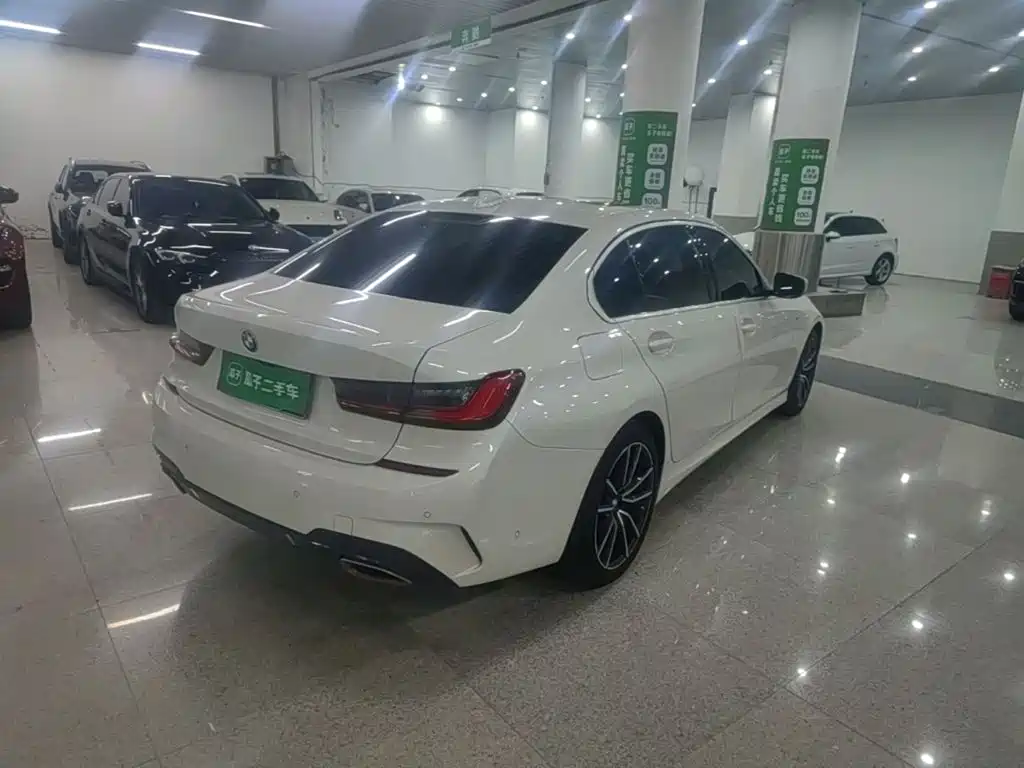 BMW 3 Series — миниатюра 4