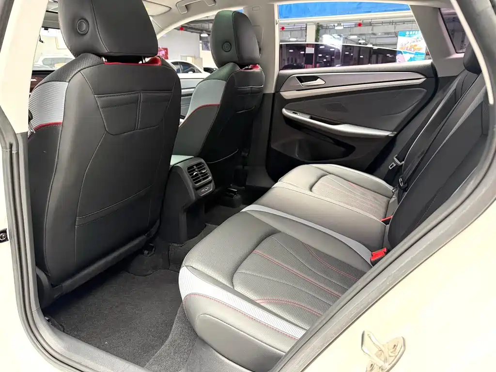 Volkswagen Lamando — миниатюра 8