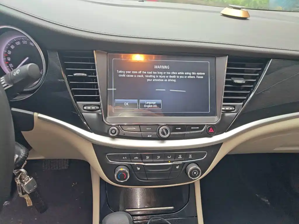Buick Verano — миниатюра 13