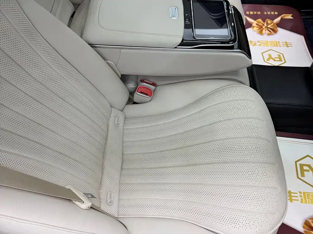 Mercedes-Benz S-Class — миниатюра 10