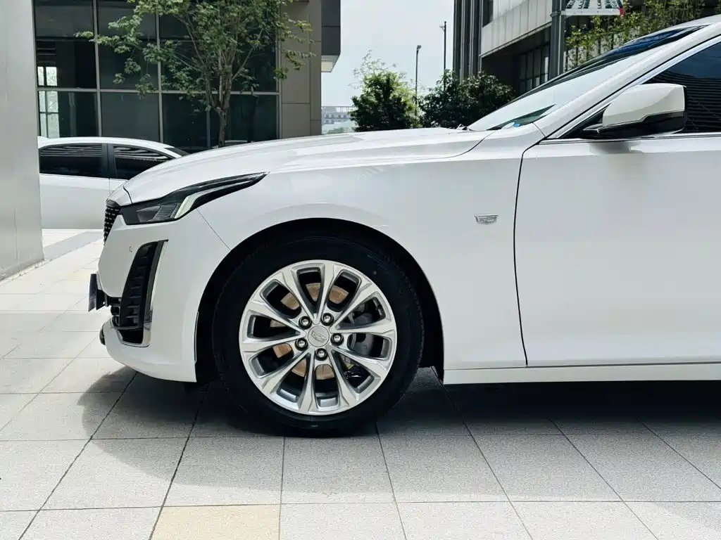 Cadillac CT5 2022 — фото 21