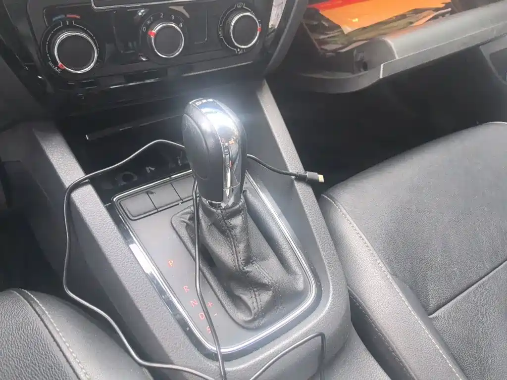 Volkswagen Sagitar — миниатюра 7