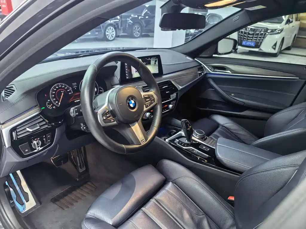 BMW 5 Series 5 2019 530i M Sport