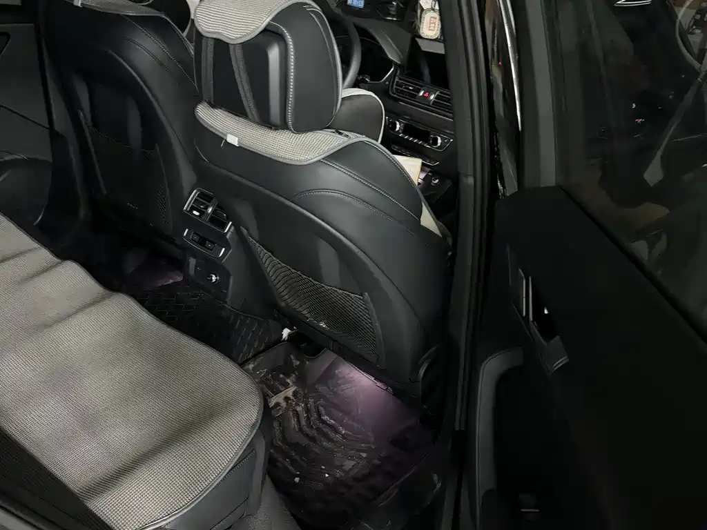 Audi Q5L — миниатюра 9