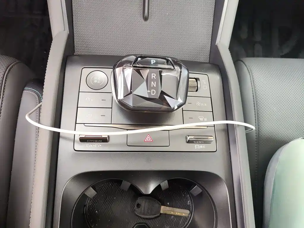 BYD Qin L — миниатюра 10