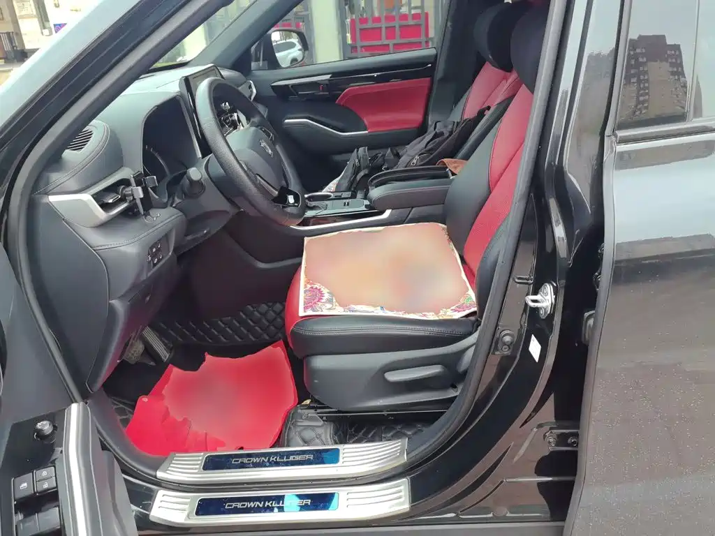 Toyota Crown Kluger — миниатюра 11