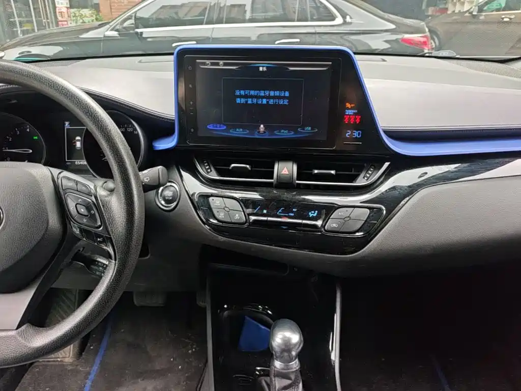Toyota C-HR — миниатюра 13