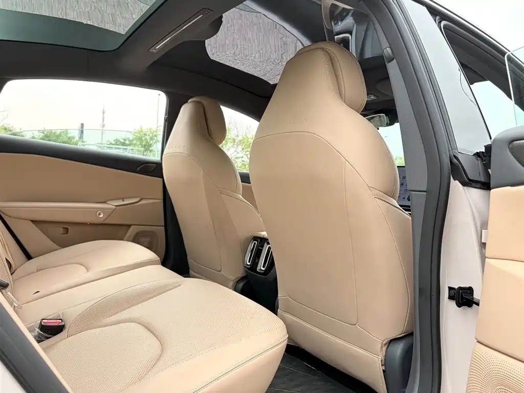 Arcfox Alfa Romeo S5 S5 2025 668MAX 200kW