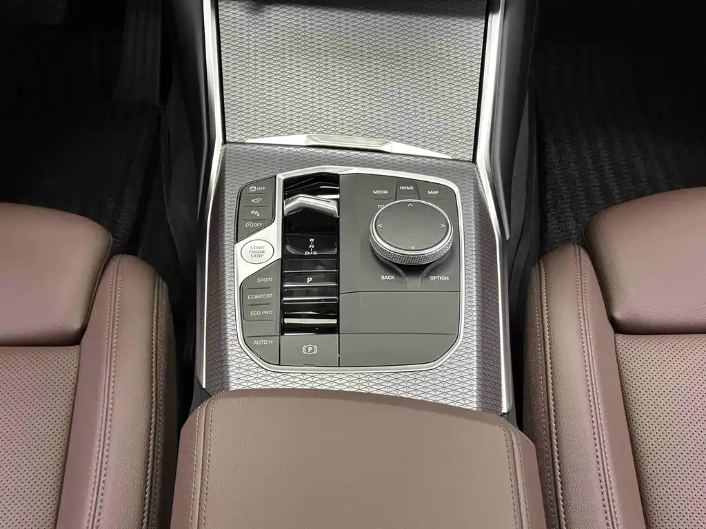 BMW 3 Series — миниатюра 15