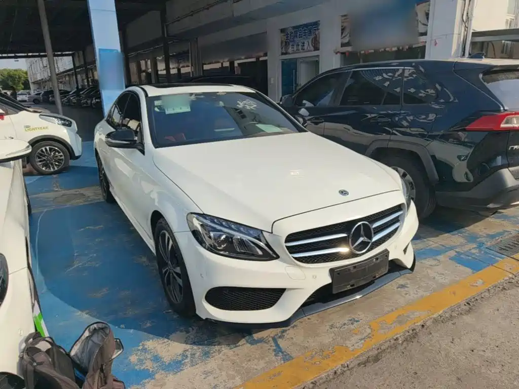 Mercedes-Benz C-Class — миниатюра 4