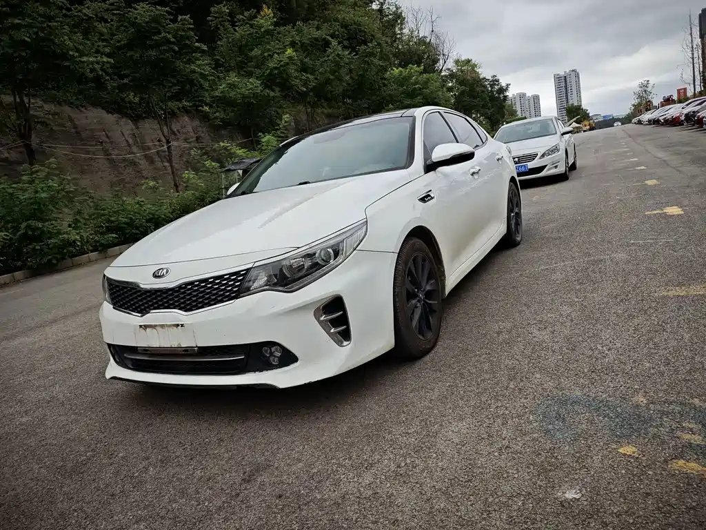 Kia K5