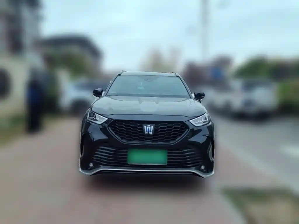 Toyota Crown Kluger — миниатюра 2