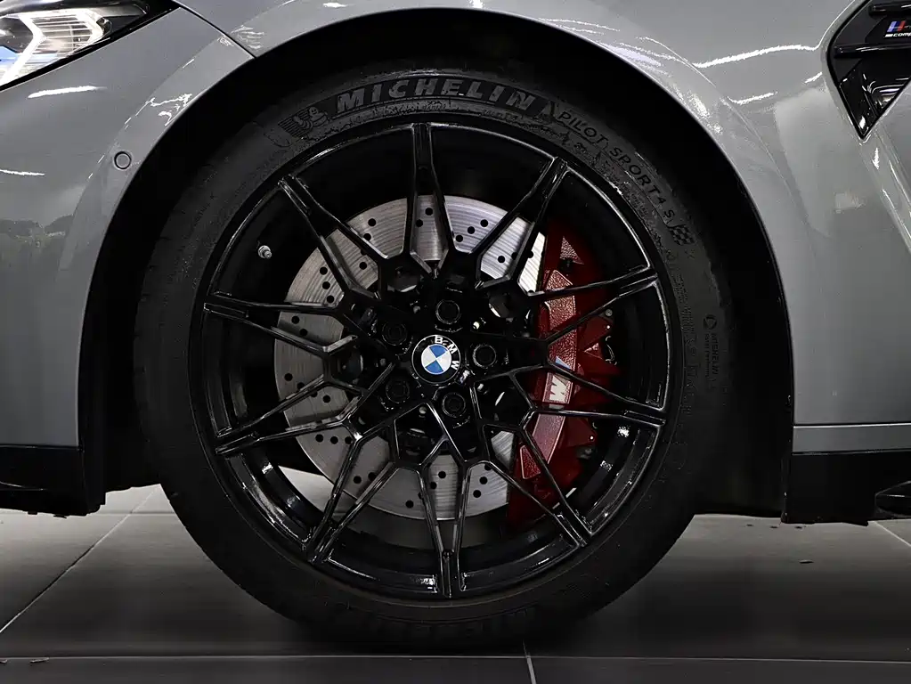 BMW M3 — миниатюра 8