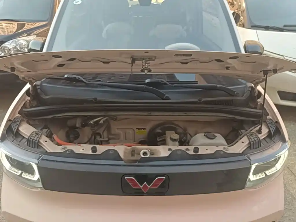 Wuling MINIEV — миниатюра 20