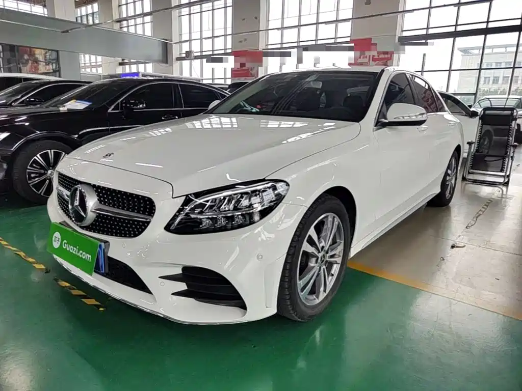 Mercedes-Benz C-Class — миниатюра 2